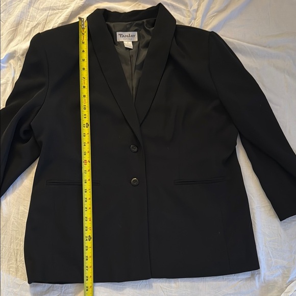 Vintage TanJay Women’s Black Blazer, lined and tailored fit. Size 16 - Picture 9 of 11